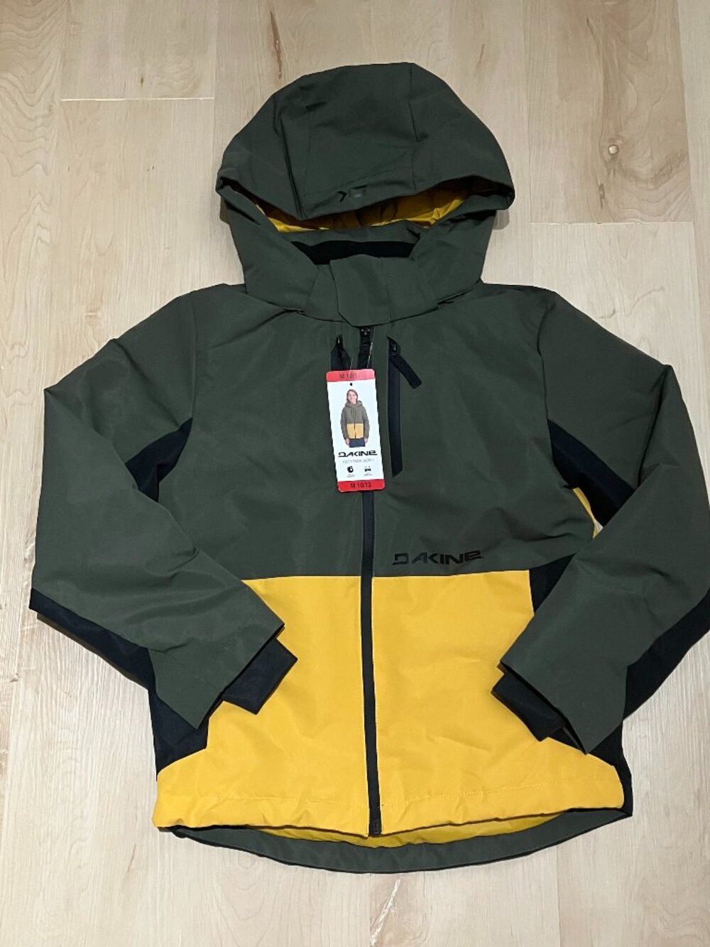 ** NWT Dakine Youth Snow Jacket - Green - M (10/12)